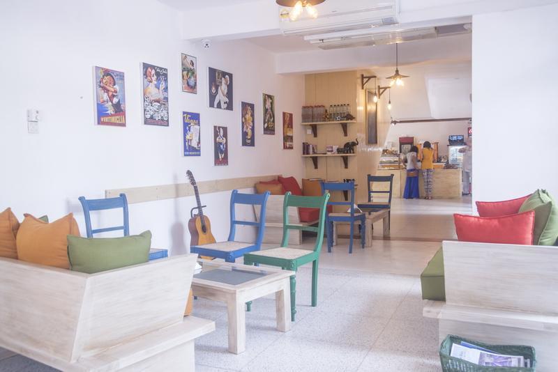 Dolce Italia Rooms Коломбо Экстерьер фото